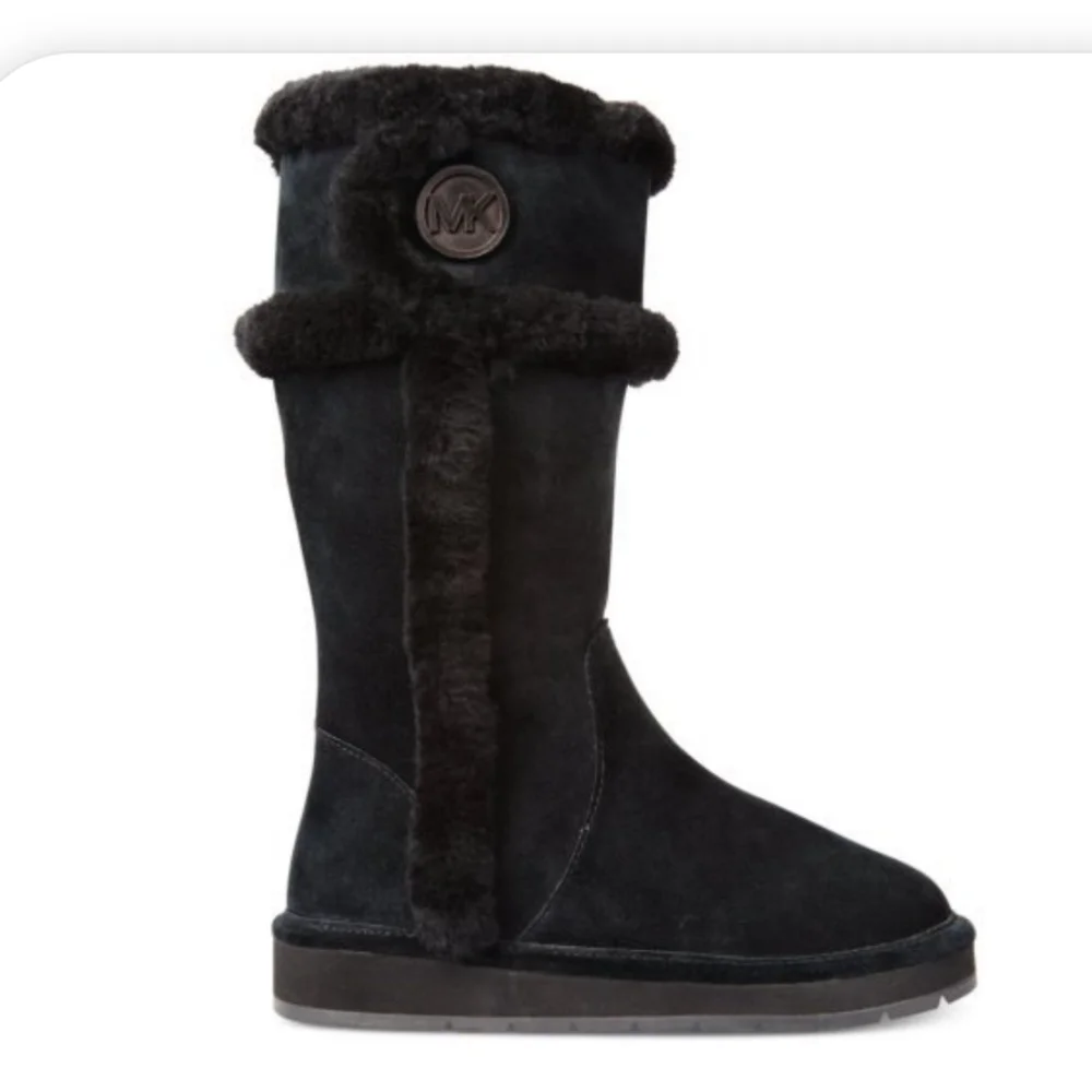 Michael Kors girl Feux fur suede winter boots size 5